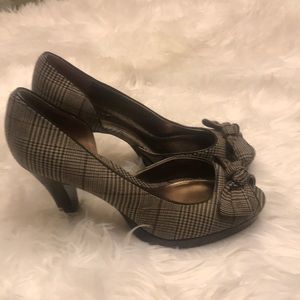 Unlisted Brown Plaid PEEPTOE Pump